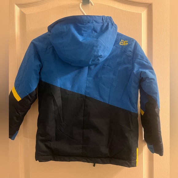 Winter jacket boys size 5 - Picture 2 of 4